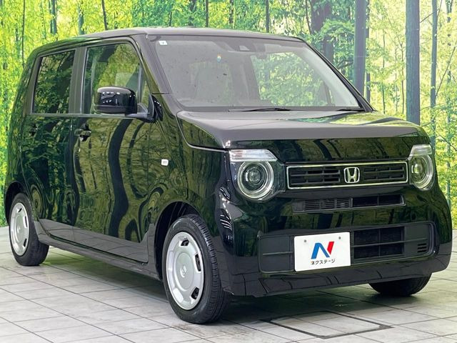 高透明度のガラス皮膜で撥水はもちろん、上質なツヤ・光沢を実現。紫外線や酸性雨から大切な愛車を保護し、色あせ・劣化を防止。「弾スプラッシュコート」、「弾プリミッサコート」からお選びいただけます。