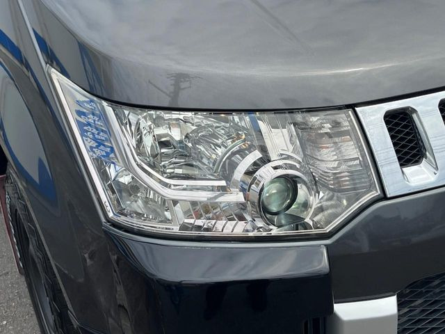 �yHID�w�b�h���C�g�z���ɖ��邭�O�����Ƃ炵�Ă����̂ŁA���V����Ԃ̑��s�������E�ǍD�ň��S���Ă���肢�������܂��B