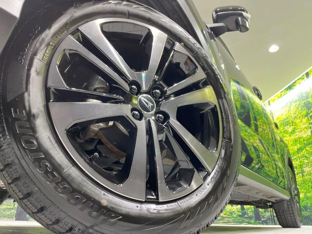 �y�����A���~�z�C�[���z�O�ςɃ}�b�`���������A���~�z�C�[���𑕒����Ă���܂��B�e��ЊO�A���~�z�C�[����A�X�^�b�h���X�^�C�����戵�����Ă���܂��B���񂲑��k����������