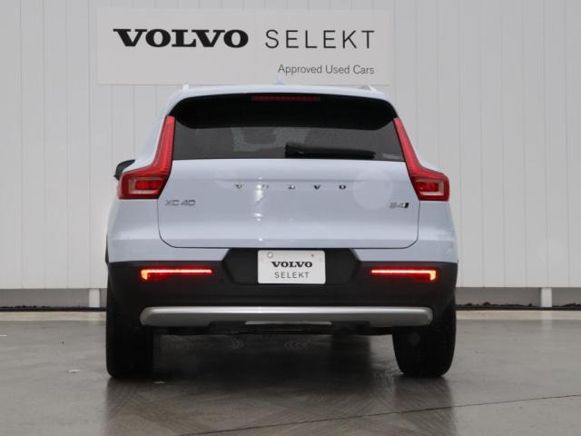 XC40ウルトラ B4 AWD 4WD