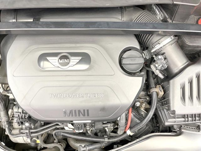 �����X�ł́A�e���[�J�[�̐�p�f�f�e�X�^�[�𓱓��B���Ǝ��i�����e�N�j�J���X�^�b�t���풓���Ă���܂��̂ŁA������̍ۂɂ����S���Ă����p���������܂��B