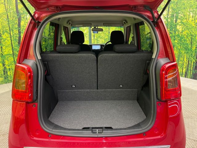 ���i�̂���������ʋ΁A���}���ɏ\���ȉ׎��X�y�[�X���m�ۂ��Ă���܂��B�Z�J���h�V�[�g��|���ƁA�傫�ȉו��̐ύڂ��\�ł���