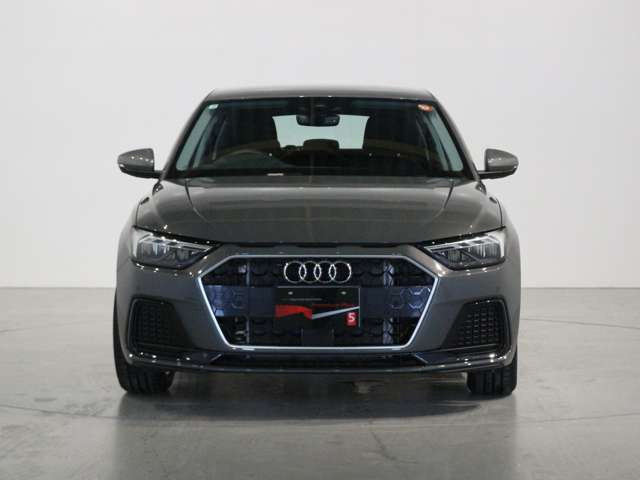 A1スポーツバック25 TFSI アドバンスド