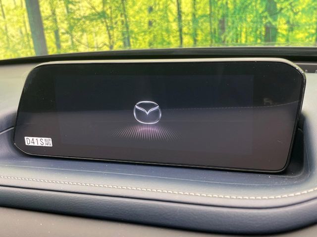 �y8.8�C���`�}�c�_�R�l�N�g�z�ԓ��̕��͋C�Ƀ}�b�`������^�̃f�B�X�v���C�B�X�}�z�ڑ��ł̃i�r�g�p��Bluetooth�Đ����A�l�X�ȋ@�\���y���߂܂��B�����I�ȃ_�C�������삪�\�ŁA�g��������ǍD�ł��B