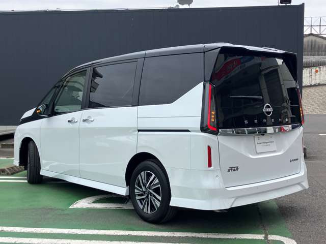 セレナ1.4 e-POWER ハイウェイスターV