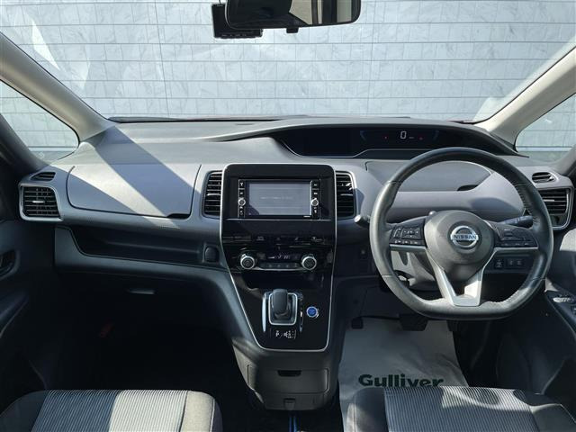 セレナ1.2 e-POWER ハイウェイスターV