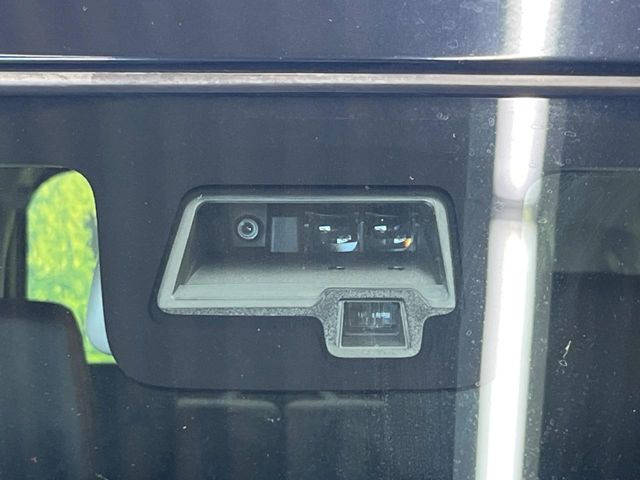 �y�X�Y�L �Z�[�t�e�B�T�|�[�g�z���s���ɑO���̎ԗ�����F�����A�Փ˂������Ȏ��͌x��ƃu���[�L�ŏՓˉ���Ɣ�Q�y�����A�V�X�g�B�����S�Ƀh���C�u�����y���݂��������܂��B