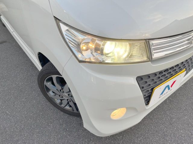 �yHID�w�b�h���C�g�z���ɖ��邭�O�����Ƃ炵�Ă����̂ŁA���V����Ԃ̑��s�������E�ǍD�ň��S���Ă���肢�������܂��B