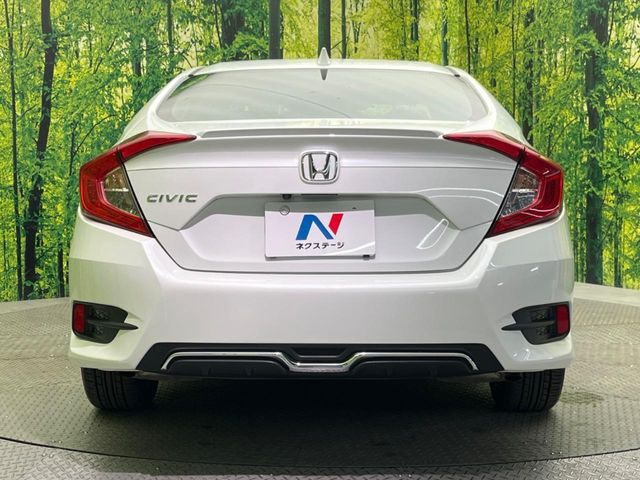 安心の最長10年・走行無制限保証(有償)をご用意。保証内容も充実はもちろん、無料点検&オイル交換や、年中無休の全国・24時間ロードサービスも付帯されておりますのでご安心下さい。