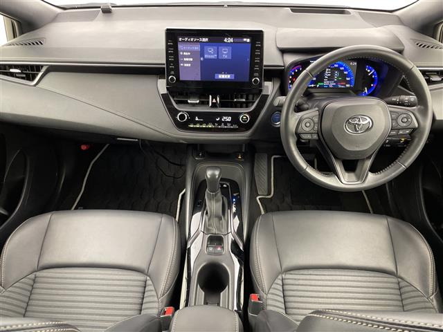 カローラツーリング1.8 ハイブリッド W×B