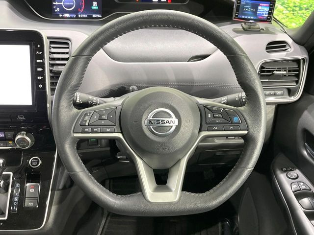 �y�����v�����X�e�A�����O�z�㎿�Ȋv���g�p���邱�ƂŁA��ɂ����������݂ƂĂ��^�]���₷���n���h���ł���