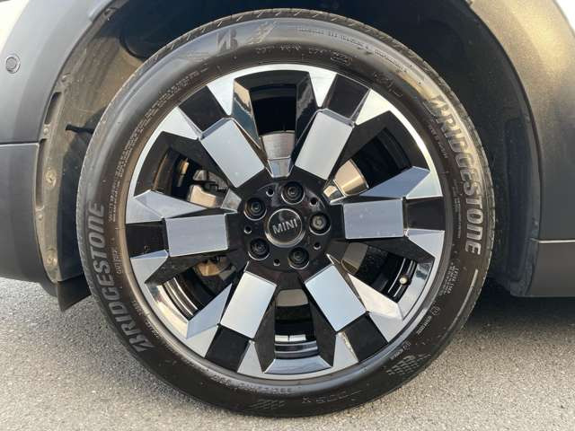 ミニクロスオーバークーパー D オール4 アンテイムド エディション 4WD