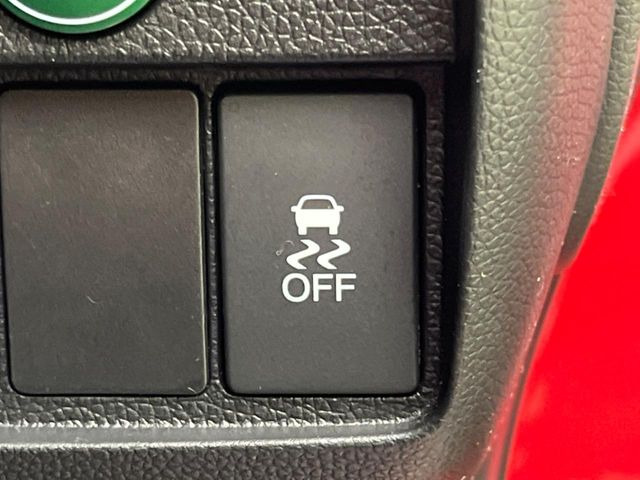 �y������h�~���u�z�ԗ��̉���������m����ƁA�����I�Ɏԗ��̐i�s������ۂ悤�Ɏԗ��𐧌䂵�܂��B�J�̓��ȂǊ���₷���H�ʏ󋵂ł����S�ȉ^�]���\�ł��B