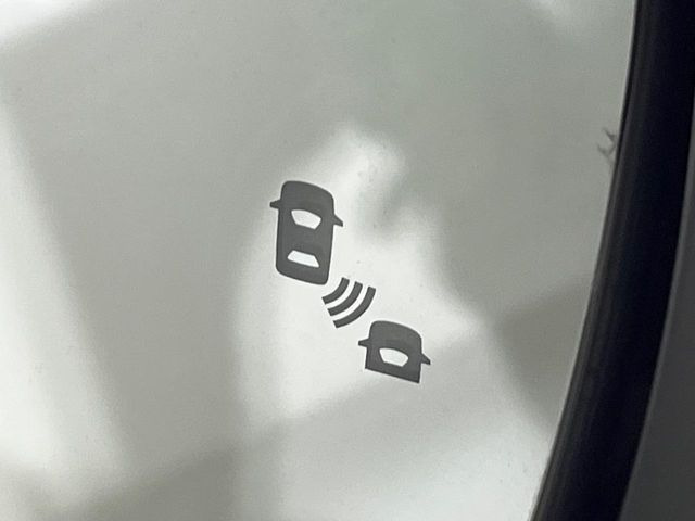 �y������p���m�z���s���A�h�A�~���[�̎��p�ɂȂ�₷���ӏ��Ɍ㑱�Ԃ��ڋ߂���ƃT�C�h�~���[�t�߂Ɍx����\���A�h���C�o�[�ɒ��ӊ��N�����Ă���܂��B