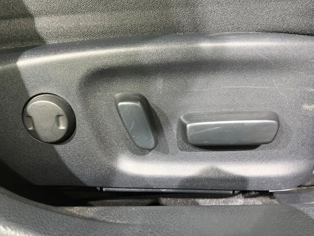 �y�p���[�V�[�g�z�X�C�b�`��ŊȒP�ɃV�[�g�̔��������\!�d��������͂�����܂���!���K�ȃV�[�g�|�W�V�����ɃZ�b�g���āA���K�ȃh���C�u�����y���݂��������B