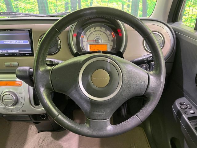 �y�����v�����X�e�A�����O�z�㎿�Ȋv���g�p���邱�ƂŁA��ɂ����������݂ƂĂ��^�]���₷���n���h���ł���