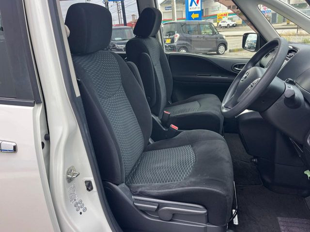 �^�]�ȃV�[�g���͎g�p�������Ȃ��A�ǍD�ȏ�ԂƂȂ��Ă��܂��B���J�Ɏg���Ă������Ƃ��悭�킩��܂��ˁB