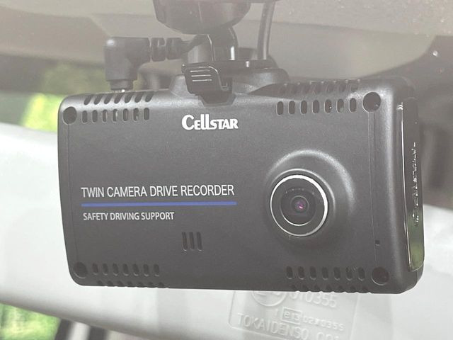 �y�h���C�u���R�[�_�[�z���S�E���S�ȃJ�[���C�t�ɕK�{�̃h���C�u���R�[�_�[�𑕔�!���s���͂������A������^�]�⎖�̂ɑ��������ۂ̏󋵂��f���ŋL�^���A����̃��X�N�ɔ����܂��B