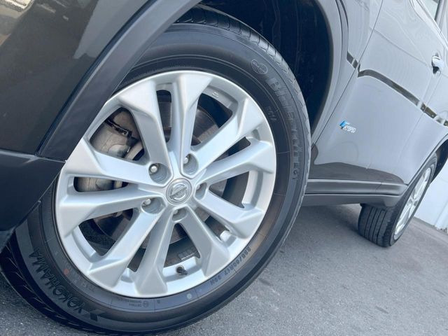 �y����17�C���`�A���~�z�C�[���z�O�ςɃ}�b�`���������A���~�z�C�[���𑕒����Ă���܂��B�e��ЊO�A���~�z�C�[����A�X�^�b�h���X�^�C�����戵�����Ă���܂��B���񂲑��k����������