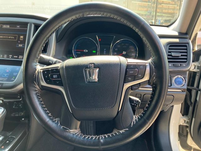 �y�����v�����X�e�A�����O�z�㎿�Ȋv���g�p���邱�ƂŁA��ɂ����������݂ƂĂ��^�]���₷���n���h���ł���