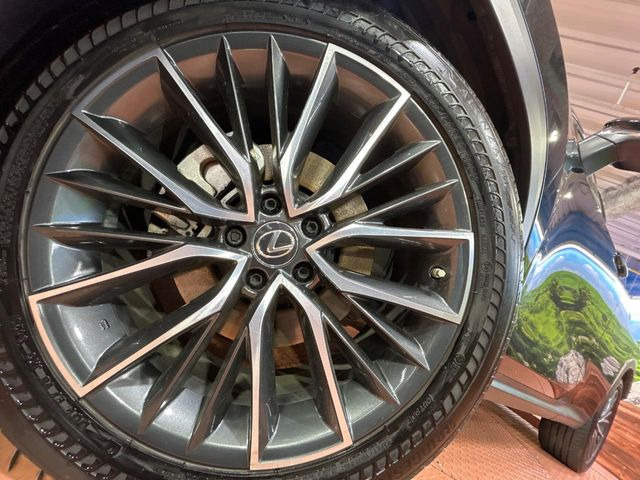 �y����20�C���`�A���~�z�C�[���z�O�ςɃ}�b�`���������A���~�z�C�[���𑕒����Ă���܂��B�e��ЊO�A���~�z�C�[����A�X�^�b�h���X�^�C�����戵�����Ă���܂��B���񂲑��k����������