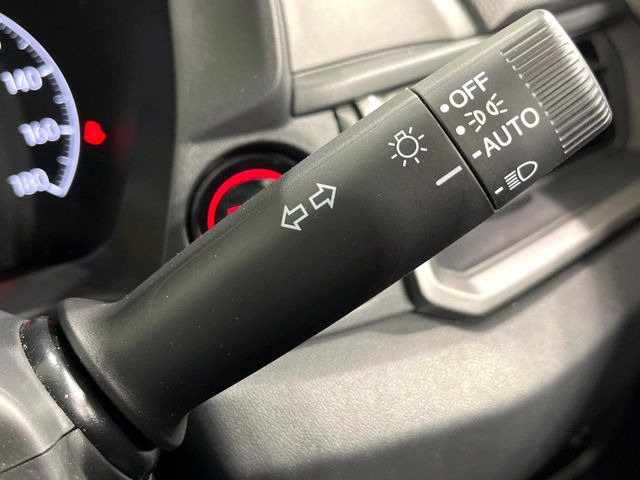 �y�I�[�g���C�g�z����̖��邳�ɉ����Ď����Ńw�b�h���C�g�̓_���E�������ł���@�\�ł�!���C�g�̕t���Y��E�����Y��Ȃǂ������Ȃ�A�J�̓���[���̑��s�����S!�g���l���ʉߎ����֗��ł��ˁ�