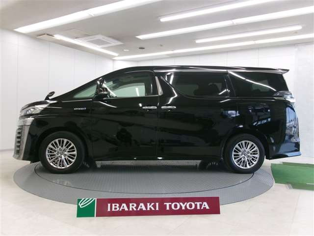 ヴェルファイアハイブリッド 2.5 ZR Gエディション E-Four 4WD