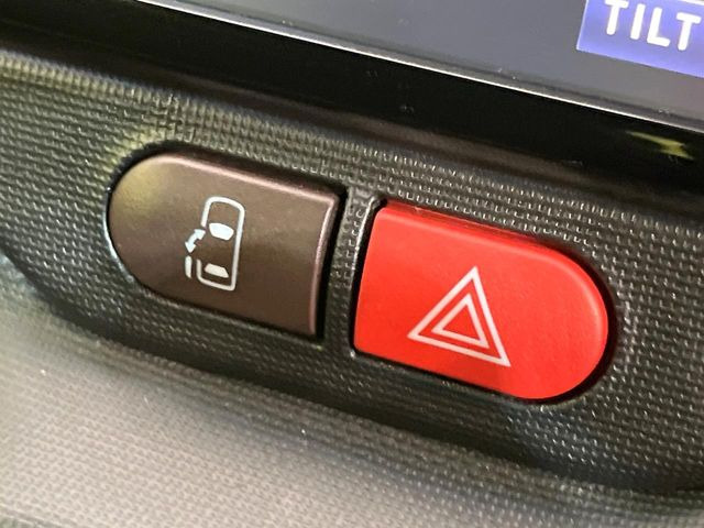 �y�p���[�X���C�h�h�A�z�X�}�[�g�L�[��^�]�Ȃ̃X�C�b�`�ŃX���C�h�h�A�̊J���\���d��������͂����ăh�A���J����K�v�������A���������q�l�ł��A�d���ו��������Ă��鎞�����N�ɊJ���߂ł��܂���