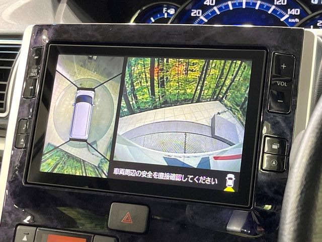 �y�p�m���}���j�^�[�z��p�̃J�����ɂ��A�ォ�猩���낵���悤�Ȏ��_��360�x�N���}�̎��͂��m�F���邱�Ƃ��ł��܂������p�������m�F���₷���A�����ꏊ�ł̐؂�Ԃ��⒓�Ԃ��X���[�Y�ɍs���܂��B