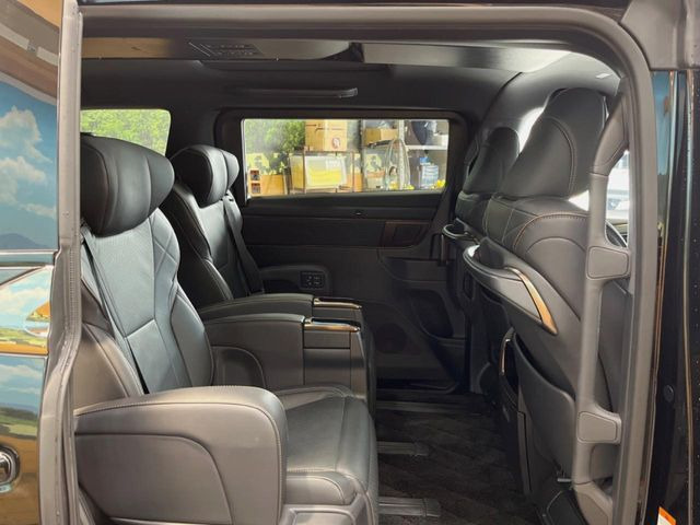 ���ڒ����̓E�H�[�N�X���[�ƂȂ��Ă���܂��B���ڂƎO��ڂ̈ړ�����~�肪�Ƃ��Ă��y�ɂȂ�̂ŁA���~��̍ۂ��X�g���X�������邱�Ƃ͂���܂����