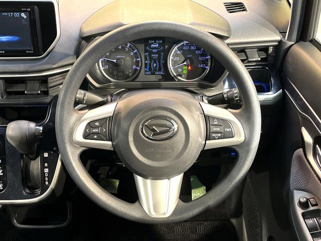 �y�X�e�A�����O�X�C�b�`�z�^�]���A�O������ڐ������炷���ƂȂ��A�I�[�f�B�I���̑��삪�\�ȕ֗��@�\!���S&���K�ȃh���C�u�����o���Ă���܂���