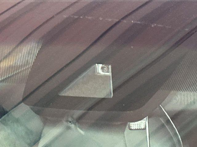 �y�g���^�Z�[�t�e�B�Z���X�z���s���ɑO���̎ԗ�����F�����A�Փ˂������Ȏ��͌x��ƃu���[�L�ŏՓˉ���Ɣ�Q�y�����A�V�X�g�B�����S�Ƀh���C�u�����y���݂��������܂��B