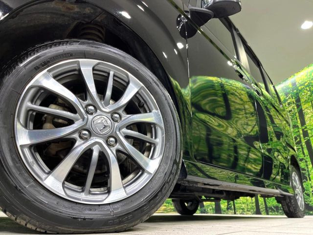 �y����14�C���`�A���~�z�C�[���z�O�ςɃ}�b�`���������A���~�z�C�[���𑕒����Ă���܂��B�e��ЊO�A���~�z�C�[����A�X�^�b�h���X�^�C�����戵�����Ă���܂��B���񂲑��k����������