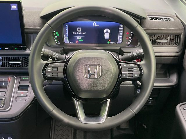 �y�����v�����X�e�A�����O�z�㎿�Ȋv���g�p���邱�ƂŁA��ɂ����������݂ƂĂ��^�]���₷���n���h���ł���