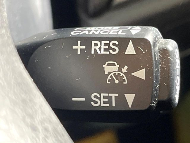 �y���[�_�[�N���[�Y�R���g���[���z�������H�ł̒��������s���y��!!�����ő��x��ۂN���[�Y�R���g���[�����A�Փˌy���V�X�e���ƘA�g���A�O���̎ԗ������m���ĎԊԂ�ۂ悤�ɑ��x���߂��Ă���܂�!!