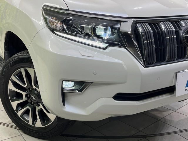 �yLED�w�b�h���C�g�z���V����ԑ��s�����ǍD�Ȏ��E���m�ۂ����S���ĉ^�]�ł��鍂�P�xLED�w�b�h���C�g�𑕔�!�_�����x�������A����d�͂��}�����Ă��܂��B