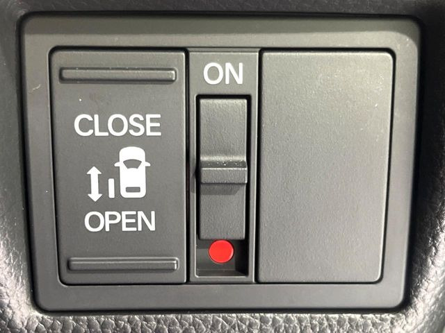 �y�p���[�X���C�h�h�A�z�X�}�[�g�L�[��^�]�Ȃ̃X�C�b�`�ŃX���C�h�h�A�̊J���\���d��������͂����ăh�A���J����K�v�������A���������q�l�ł��A�d���ו��������Ă��鎞�����N�ɊJ���߂ł��܂���