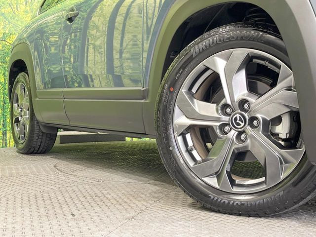 �y�����I�v�V����18�C���`�A���~�z�C�[���z�����I�v�V�����z�C�[���𑕒��B���s���\�̌���ɉ����A�O�ς����X�^�C���b�V���ɂȂ��Ă��܂��B