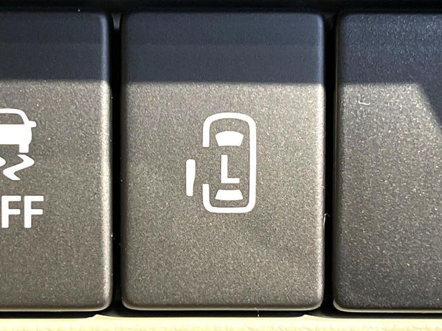 �y�p���[�X���C�h�h�A�z�X�}�[�g�L�[��^�]�Ȃ̃X�C�b�`�ŃX���C�h�h�A�̊J���\���d��������͂����ăh�A���J����K�v�������A���������q�l�ł��A�d���ו��������Ă��鎞�����N�ɊJ���߂ł��܂���