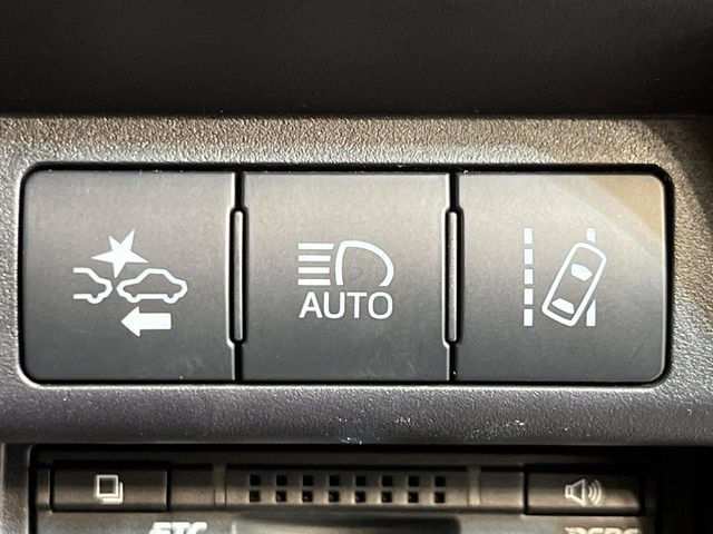 �y�g���^�Z�[�t�e�B�Z���X�z���s���ɑO���̎ԗ�����F�����A�Փ˂������Ȏ��͌x��ƃu���[�L�ŏՓˉ���Ɣ�Q�y�����A�V�X�g�B�����S�Ƀh���C�u�����y���݂��������܂��B