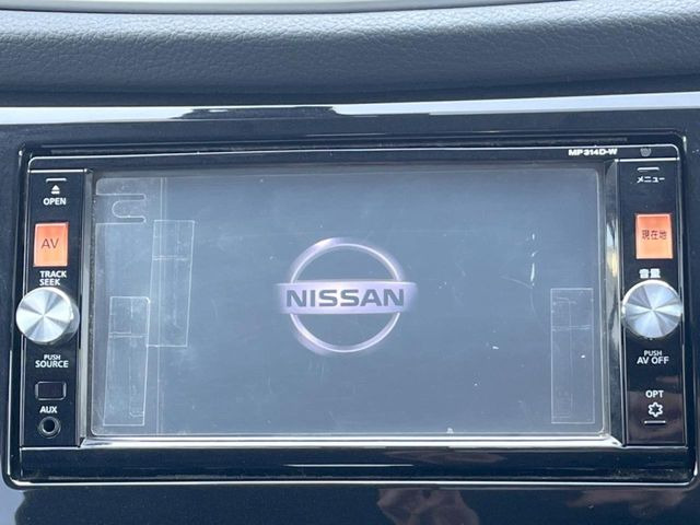 �y�����i�r�z�l�C�̏����i�r�𑕔��B�I�[�f�B�I�@�\���[�����Ă���ABluetooth�ڑ�����΂������̃X�}�z��MP3�v���C���[�̉��y���Đ��\!�����̉^�]������Ɋy�����Ȃ�܂�!!