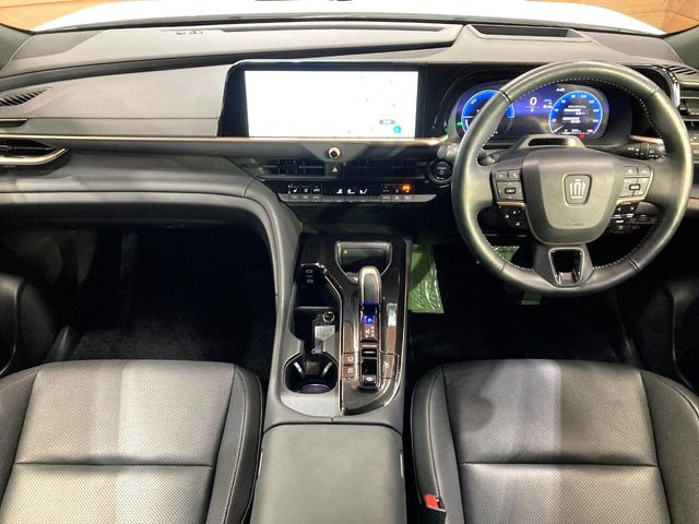 クラウンスポーツ2.5 Z E-Four 4WD