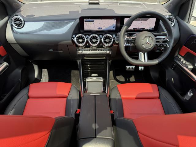 BクラスB200d AMGライン