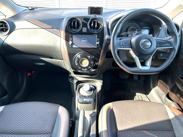 ノート1.2 e-POWER メダリスト