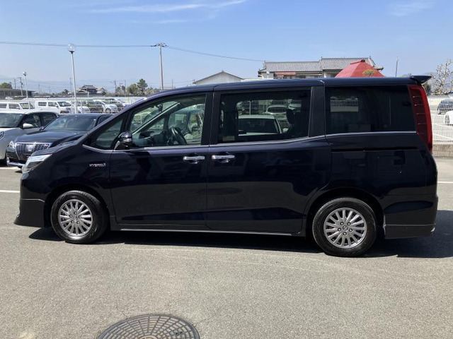 エスクァイアハイブリッド1.8 Gi