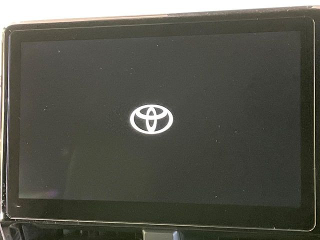 �y10.5�C���`�i�r�z�������ƃC���p�N�g�̂�����ʃi�r�𑕔��B�e��I�[�f�B�I����͂������A�X�}�z�A�g���ł��闘�֐��̍����i�r�ł���