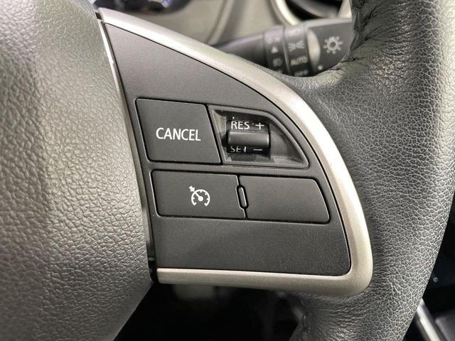 �y�N���[�Y�R���g���[���z�������H�����N���N���s�B�A�N�Z���𗣂��Ă���葬�x�ő��s���ł��A�������^�]���̕��S���y��!�����E�������ȒP�ȃX�C�b�`����Œ����ł��܂��B