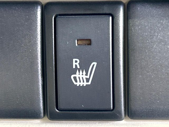 �y�V�[�g�q�[�^�[�z�������ɏd�󂷂�V�[�g�q�[�^�[!�G�A�R����葁�����܂��Ă����̂Ŋ�����̐l�����S�ł��ˁ�G�A�R���̉����͊������邩����A�Ƃ������ɂ����������߂ł��B