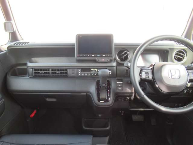 N-BOXカスタムコーディネートスタイル モノトーン