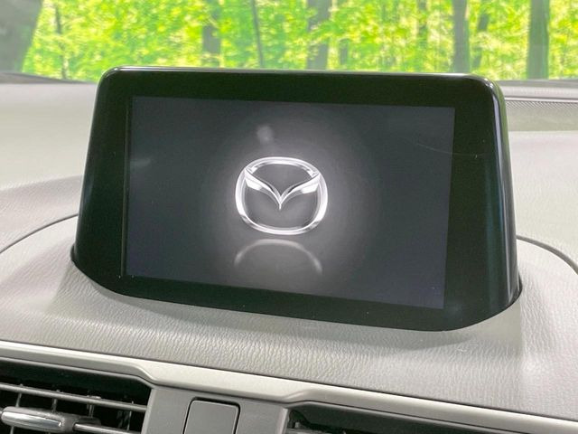 �y���[�J�[�����i�r�z�C���e���A�ɗn�����ރX�^�C���b�V���ȁu��p�݌v�v���[�J�[�i�r�𑕔��􎋔F���⑀�쐫�ȂǊ�{���\�ɂ��D��A���㎿�ȃJ�[���C�t�����y���݂��������܂��B